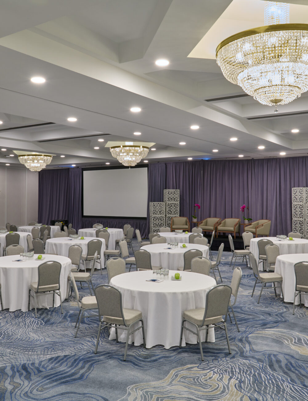 Ballroom Churchill-event-space-at-Chelsea-Hotel-Toronto